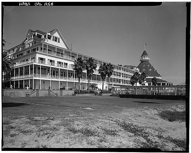 Hotel del Coronado Oceanfront Cottages and Beach Production